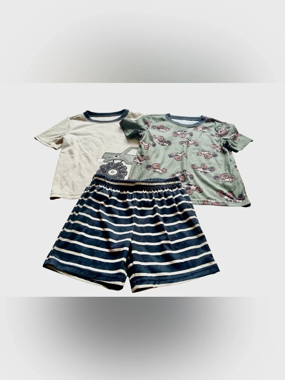 Kids Short Sleeve Pajama Set Tractor and Stripe Shorts Carters 3 Piece 4T New